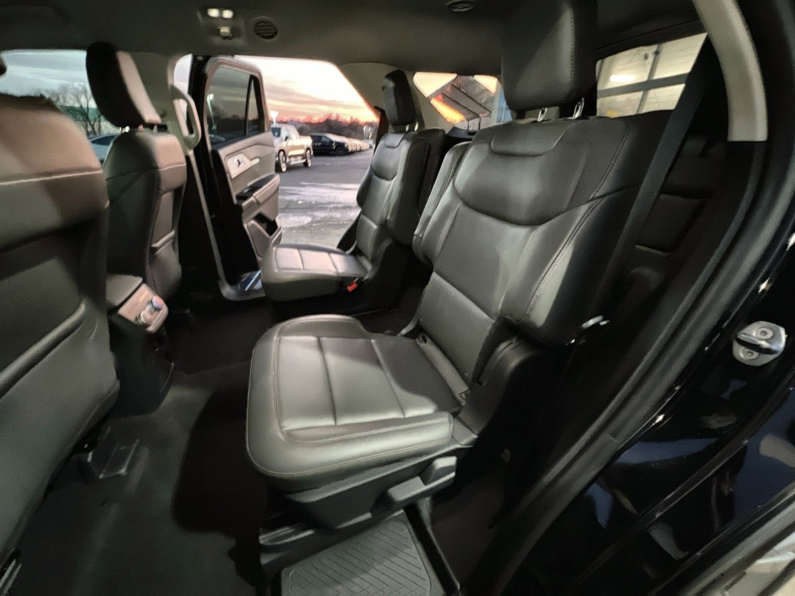 Used 2025 Ford Explorer Active w/ Active Comfort Package image 24