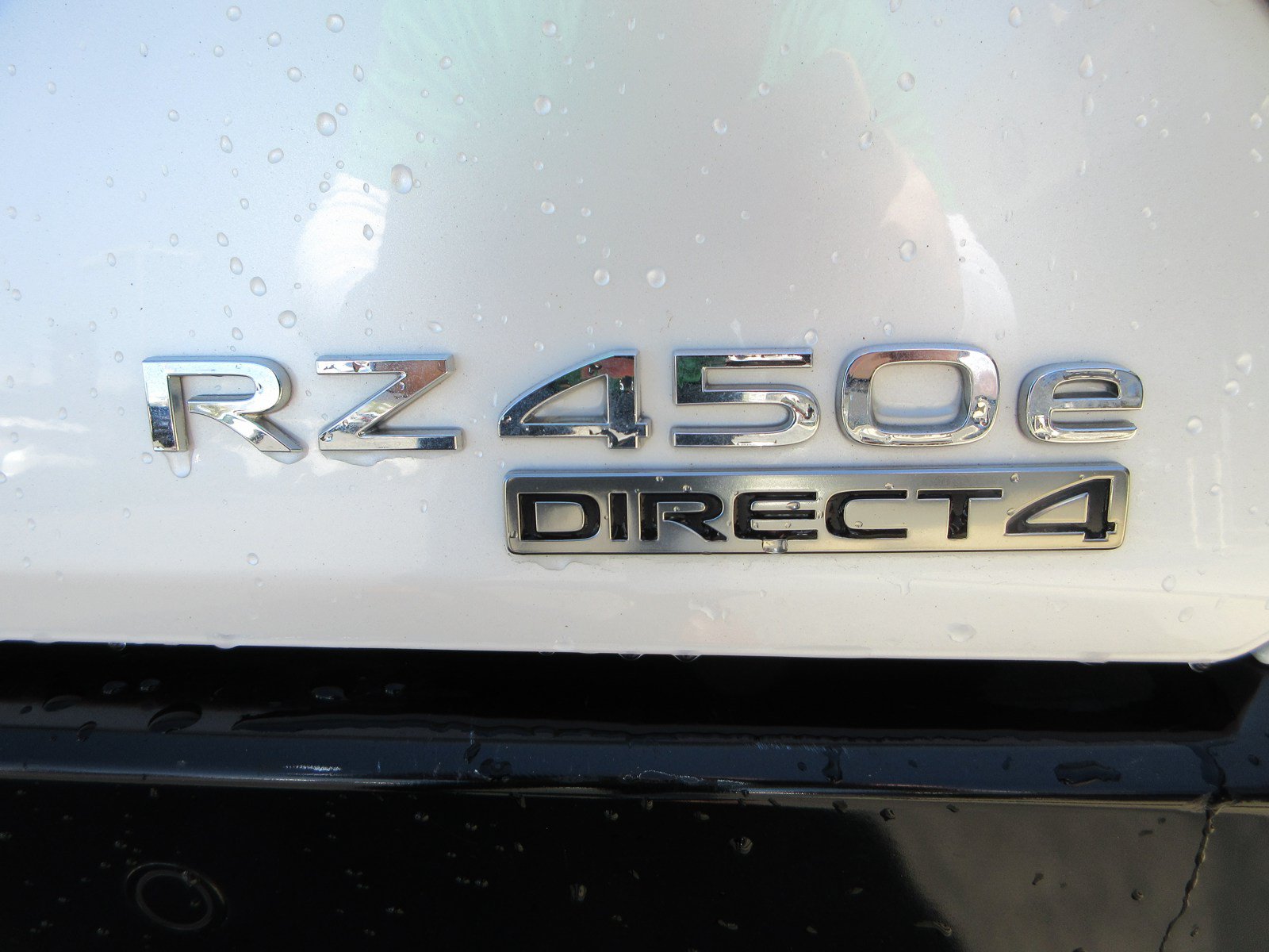 Used 2023 Lexus RZ 450e Premium w/ Cold Area Package AWD/4WD image 8