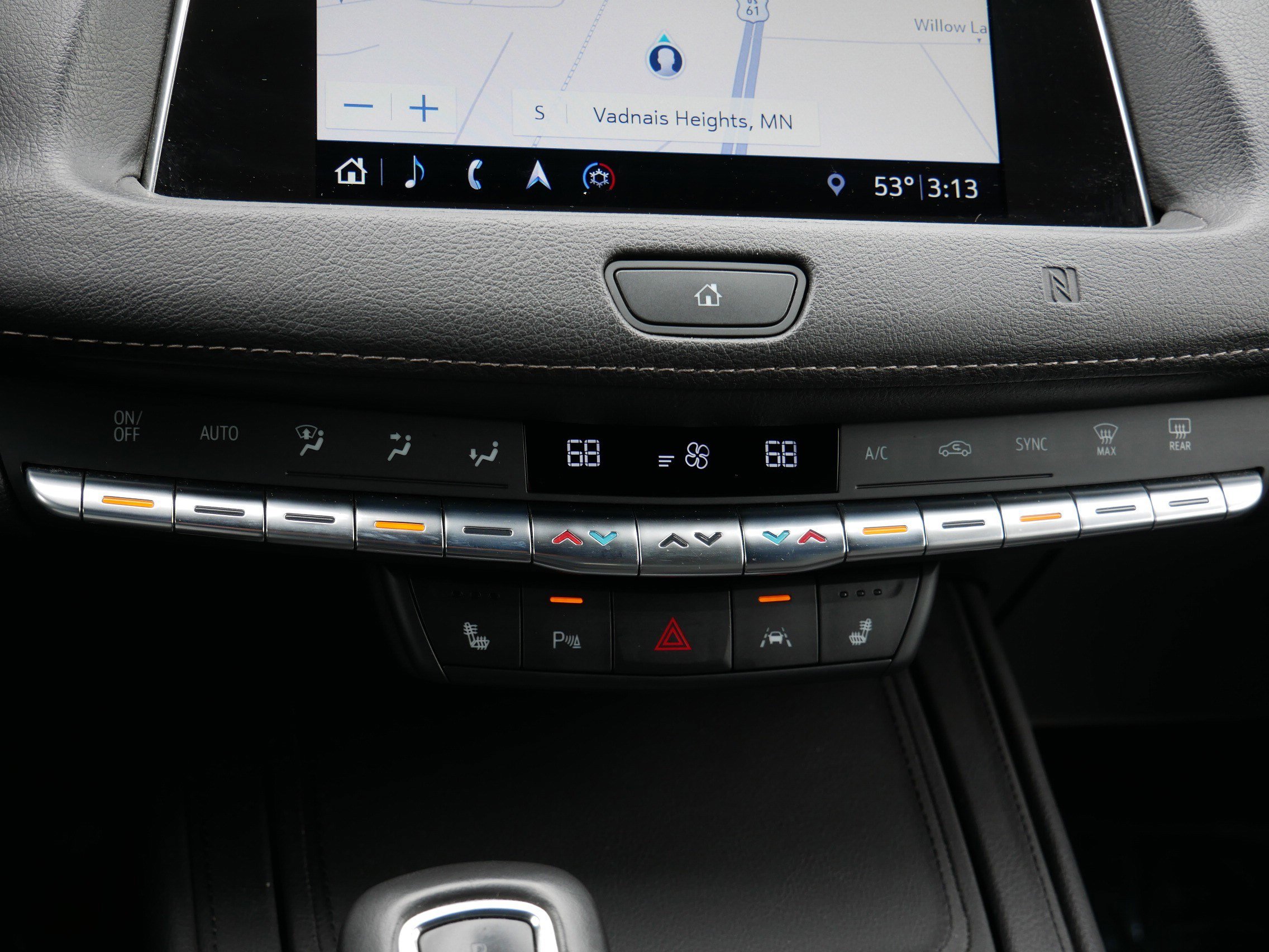 Used 2019 Cadillac XT4 Premium Luxury w/ Technology Package AWD/4WD image 23