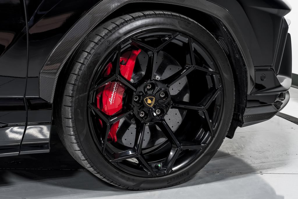 Used 2023 Lamborghini Urus Performante AWD/4WD image 55