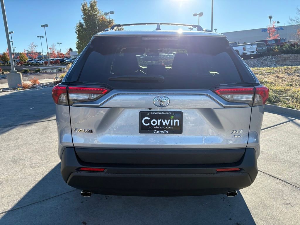 Used 2025 Toyota RAV4 XLE w/ Convenience Package image 6