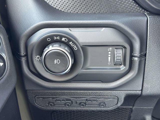 New 2026 Jeep Wrangler Unlimited Rubicon w/ Xtreme 35 Tire Package image 14