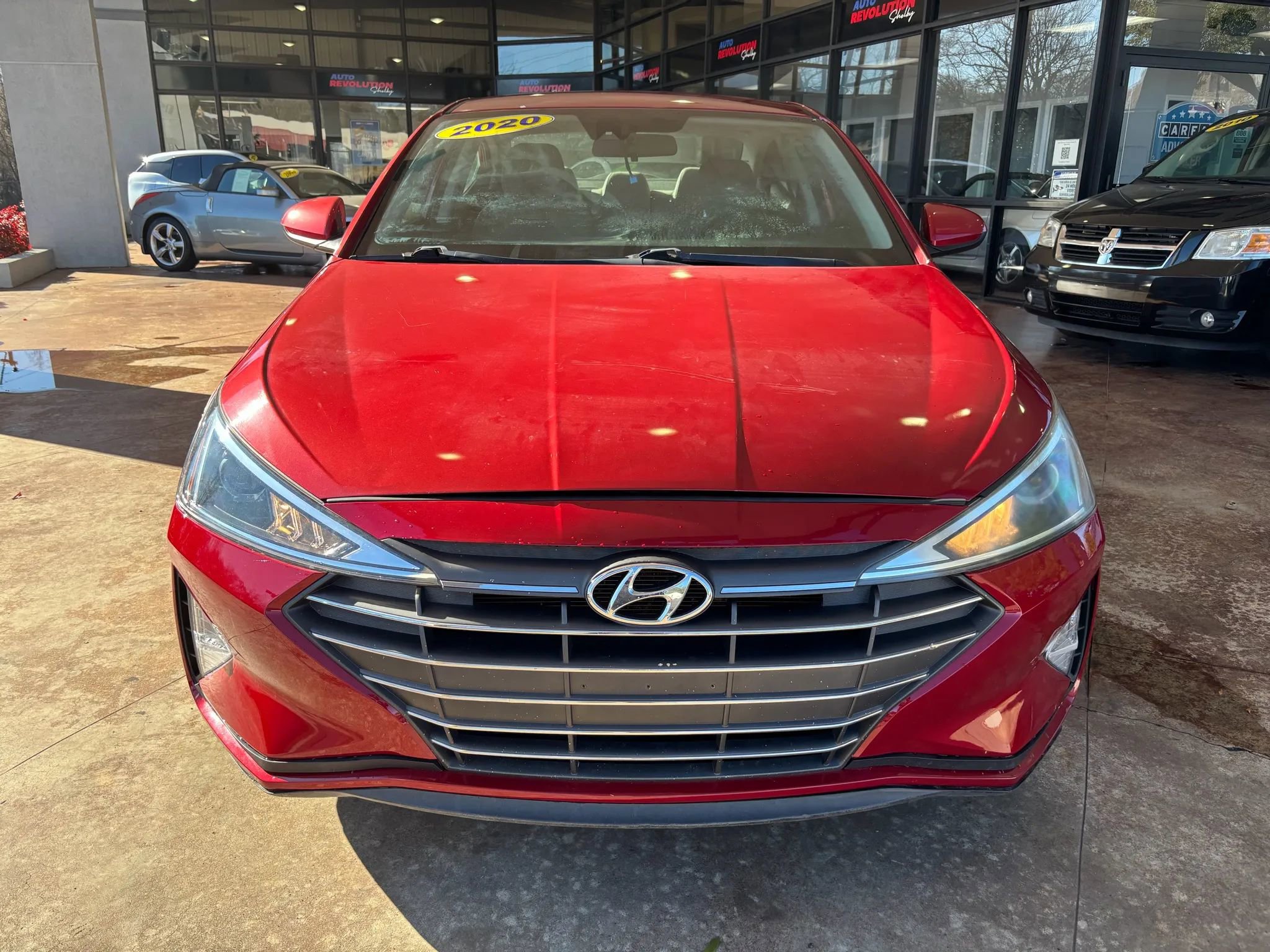 Used 2020 Hyundai Elantra SEL image 2