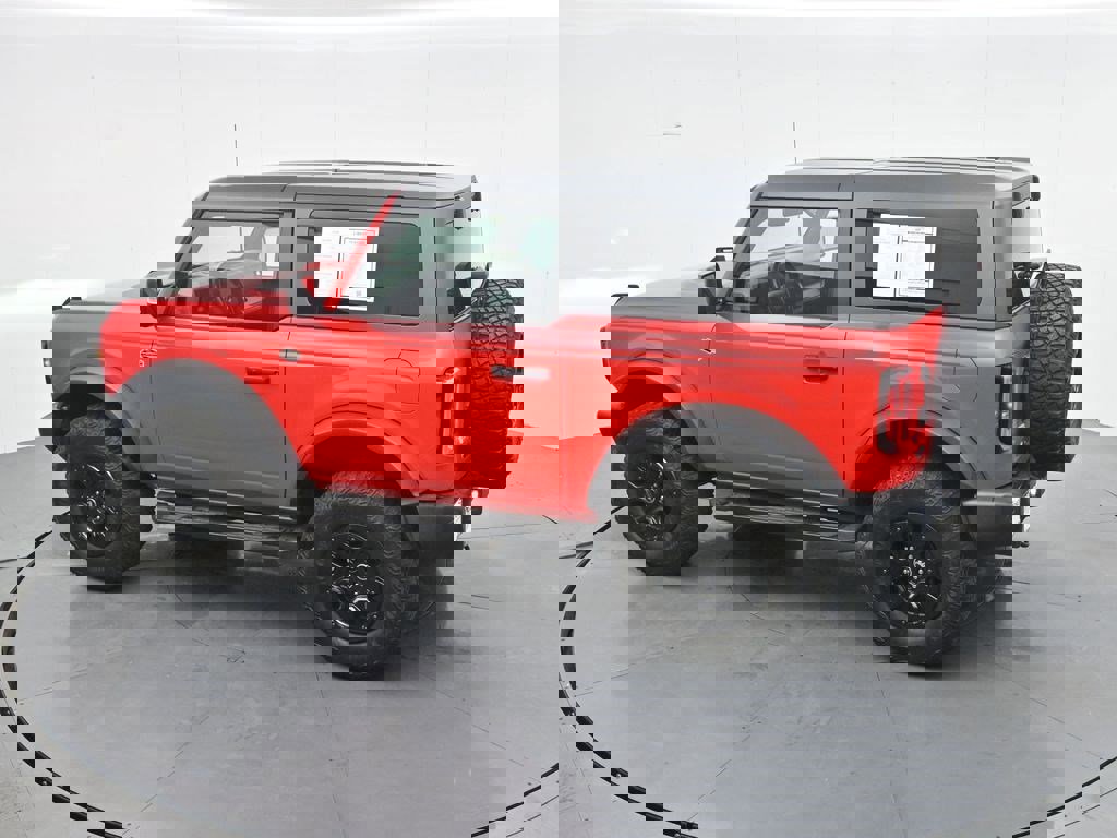 Used 2022 Ford Bronco Wildtrak image 24