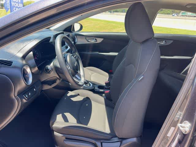 Used 2023 Kia Forte LXS w/ LXS Technology Package FWD image 11