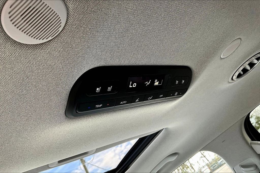 Used 2026 Hyundai Palisade Limited image 17