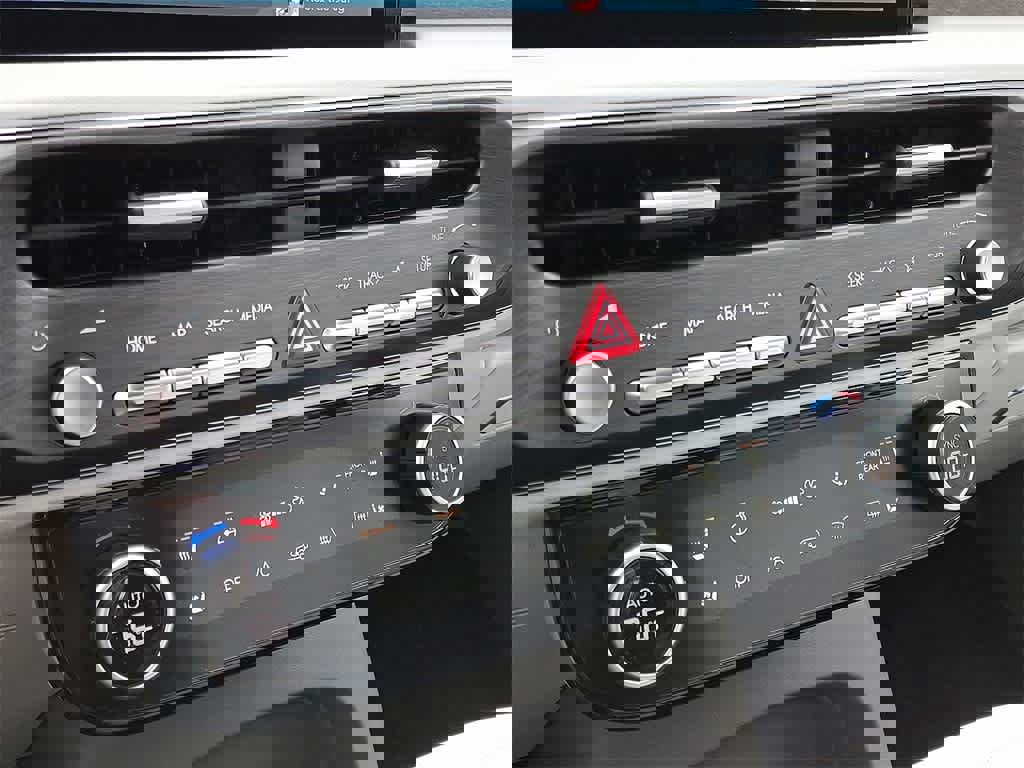 Used 2026 Hyundai Palisade Limited image 17