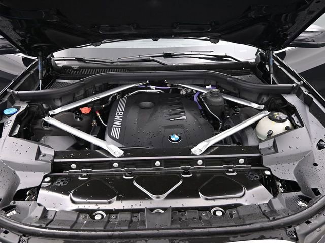Used 2026 BMW X7 xDrive40i image 25