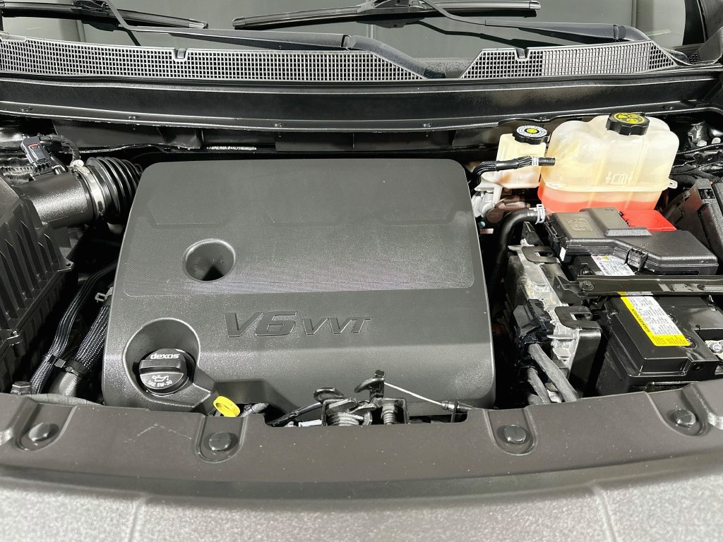 Used 2022 Chevrolet Traverse LT FWD image 22