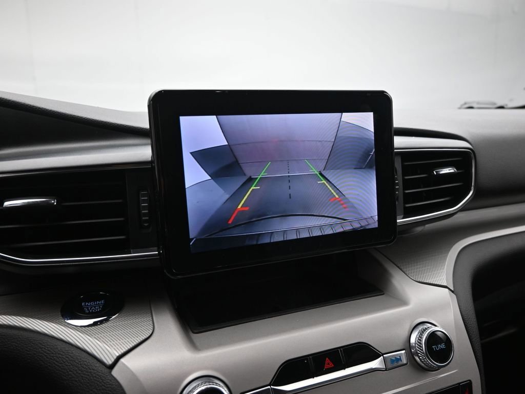 Used 2023 Ford Explorer XLT w/ Equipment Group 202A image 16