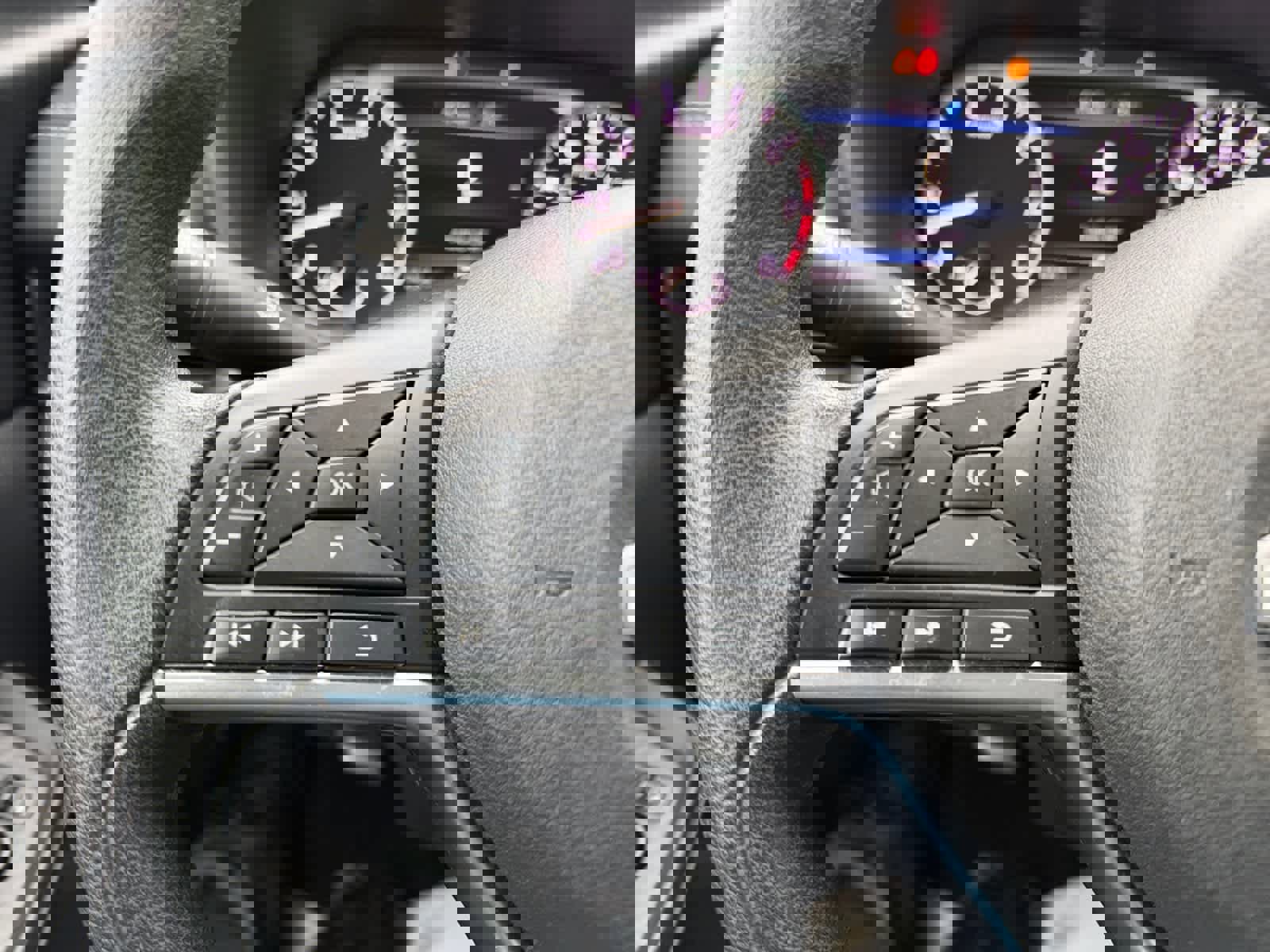 Used 2025 Nissan Sentra SV image 19