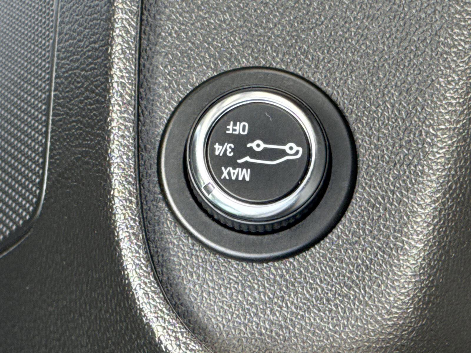 Used 2024 Buick Envista Preferred w/ Convenience I Package image 16