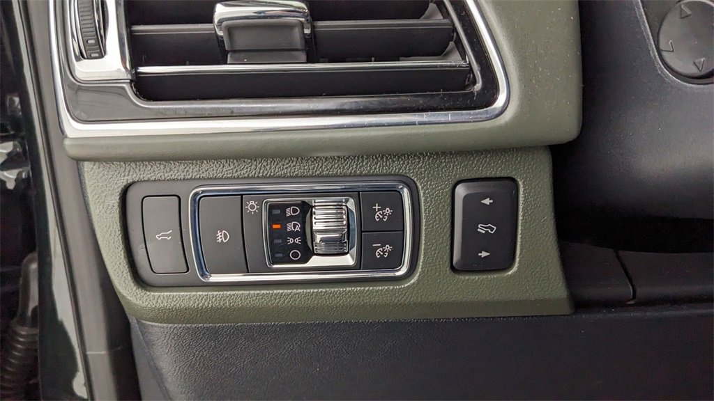 Used 2023 Lincoln Navigator Black Label image 23