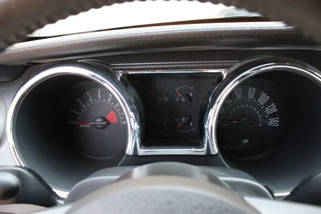 Used 2007 Ford Mustang GT RWD image 9