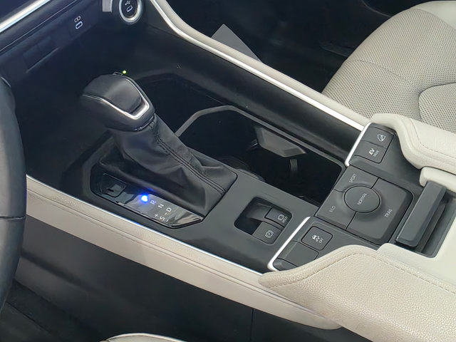 Used 2024 Toyota Grand Highlander AWD Hybrid image 22