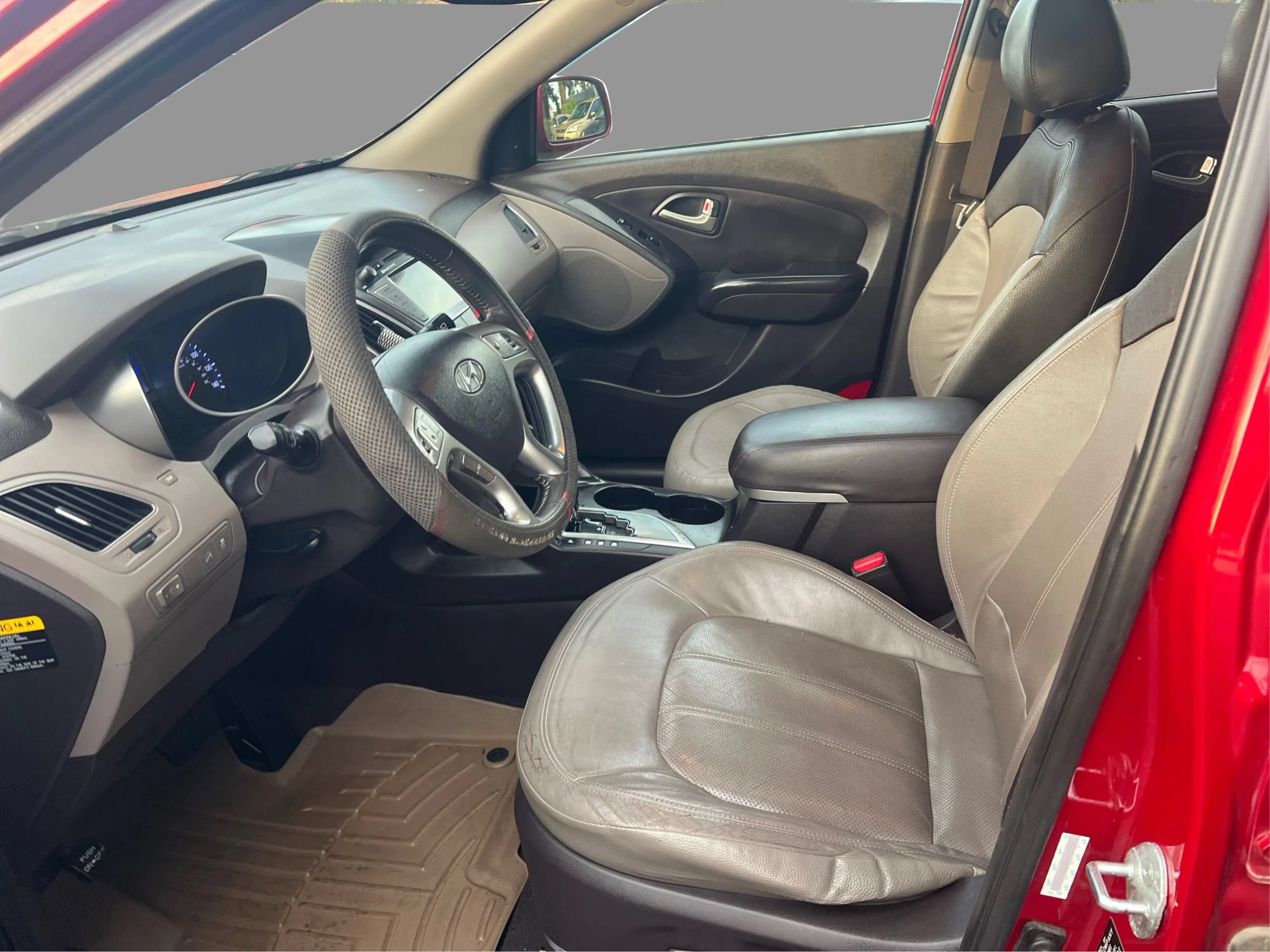 Used 2012 Hyundai Tucson Limited w/ Premium Pkg FWD image 10