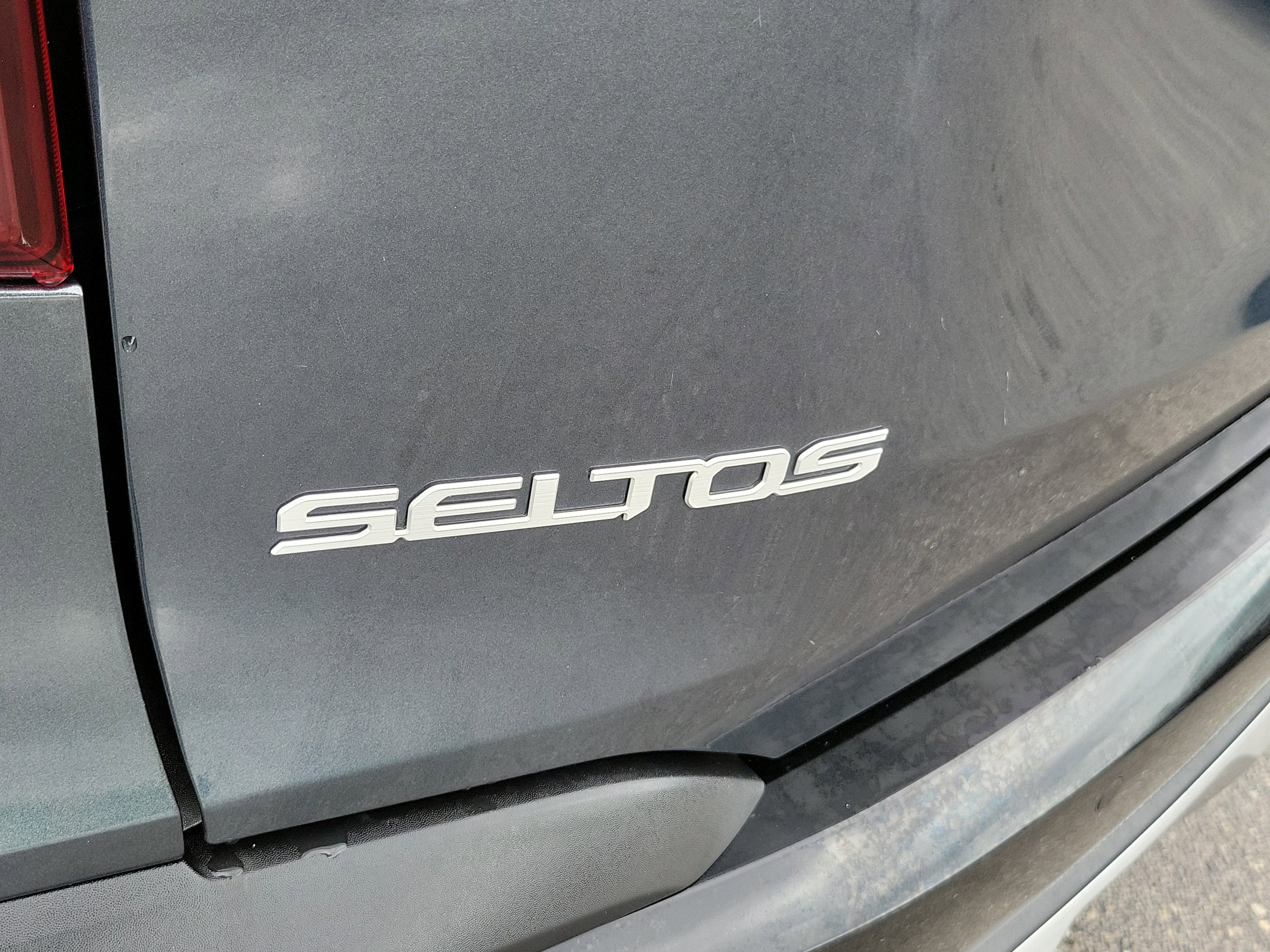 Used 2025 Kia Seltos EX w/ EX Sunroof Package FWD image 31