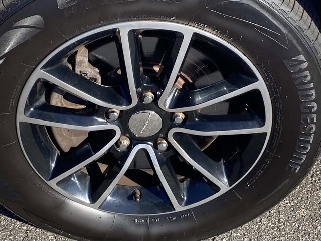 Used 2015 Dodge Grand Caravan SE FWD image 24