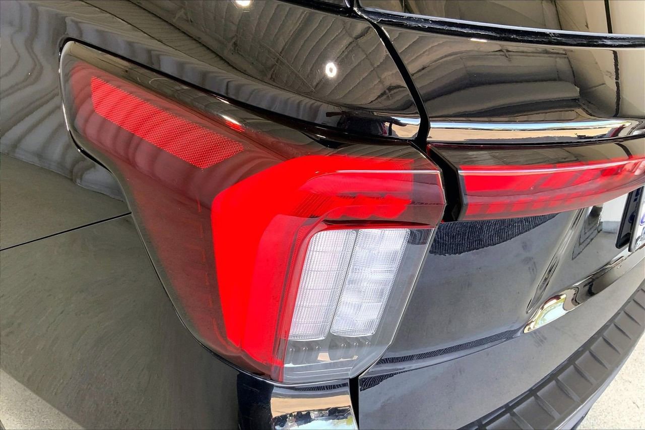Certified 2025 Ford Explorer ST-Line image 29