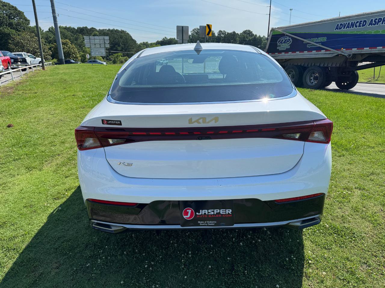 Used 2022 Kia K5 LXS FWD image 4