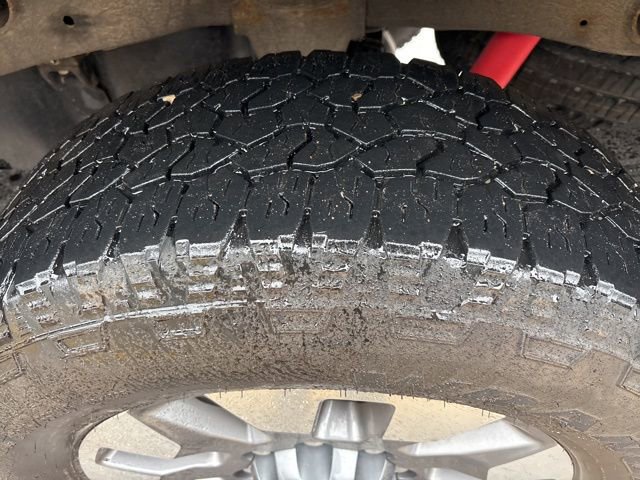 Used 2024 Chevrolet Silverado 2500 Custom w/ Custom Value Package image 13