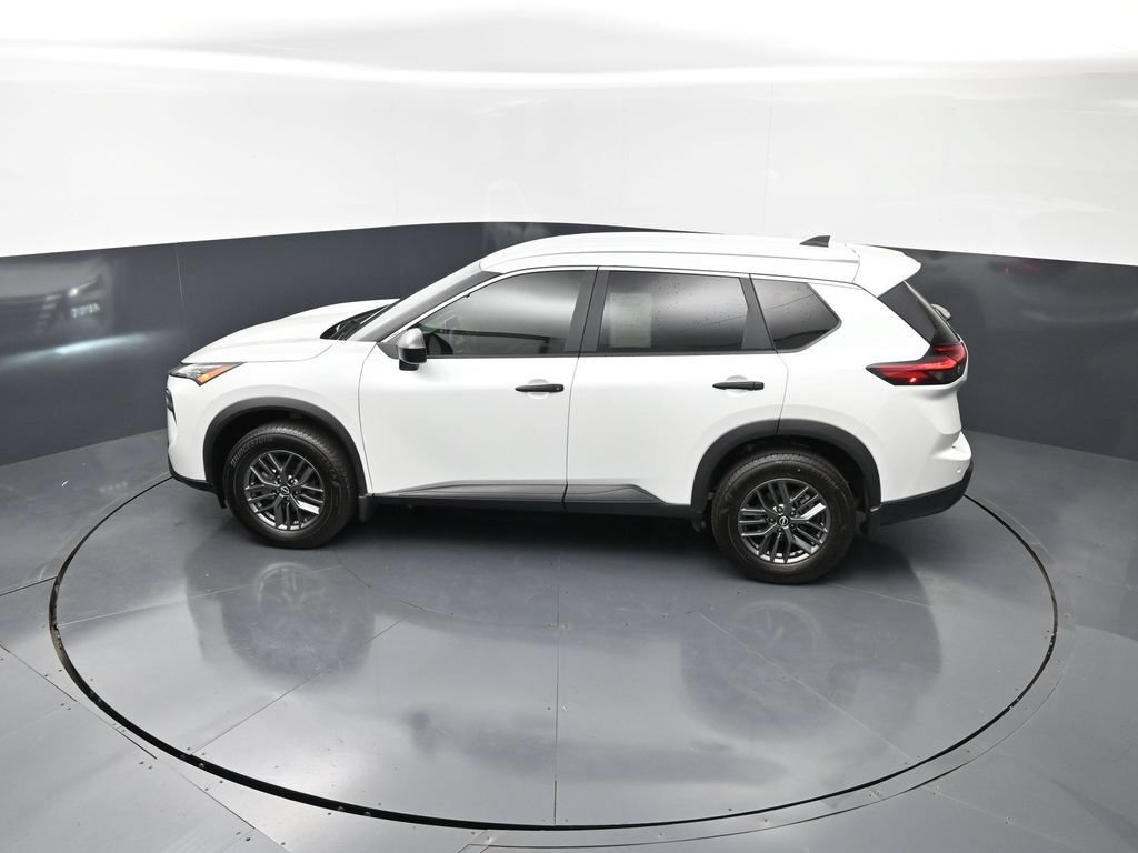 Certified 2025 Nissan Rogue S FWD image 20