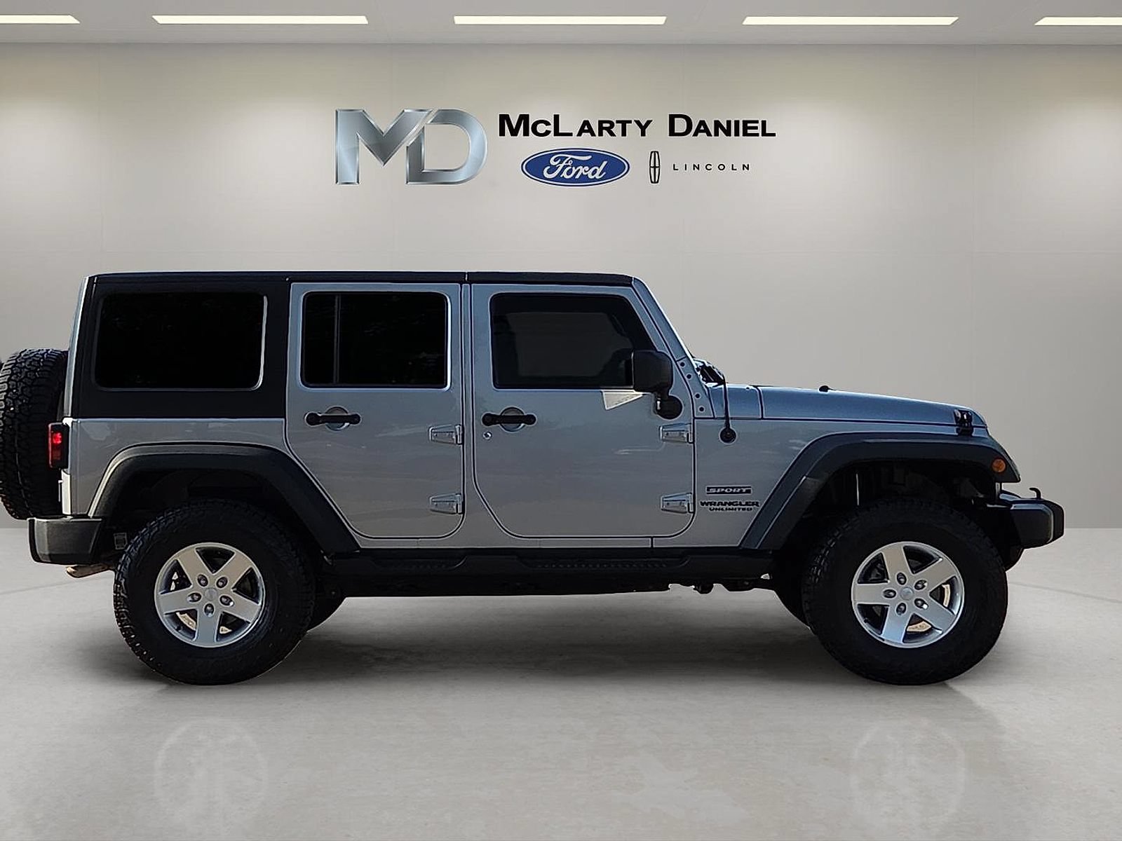 Used 2014 Jeep Wrangler Unlimited Sport w/ Quick Order Package 24S AWD/4WD image 6