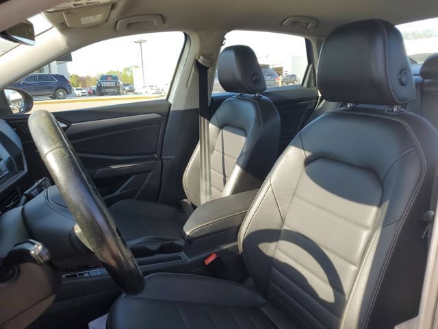 Used 2022 Volkswagen Jetta SE FWD image 5