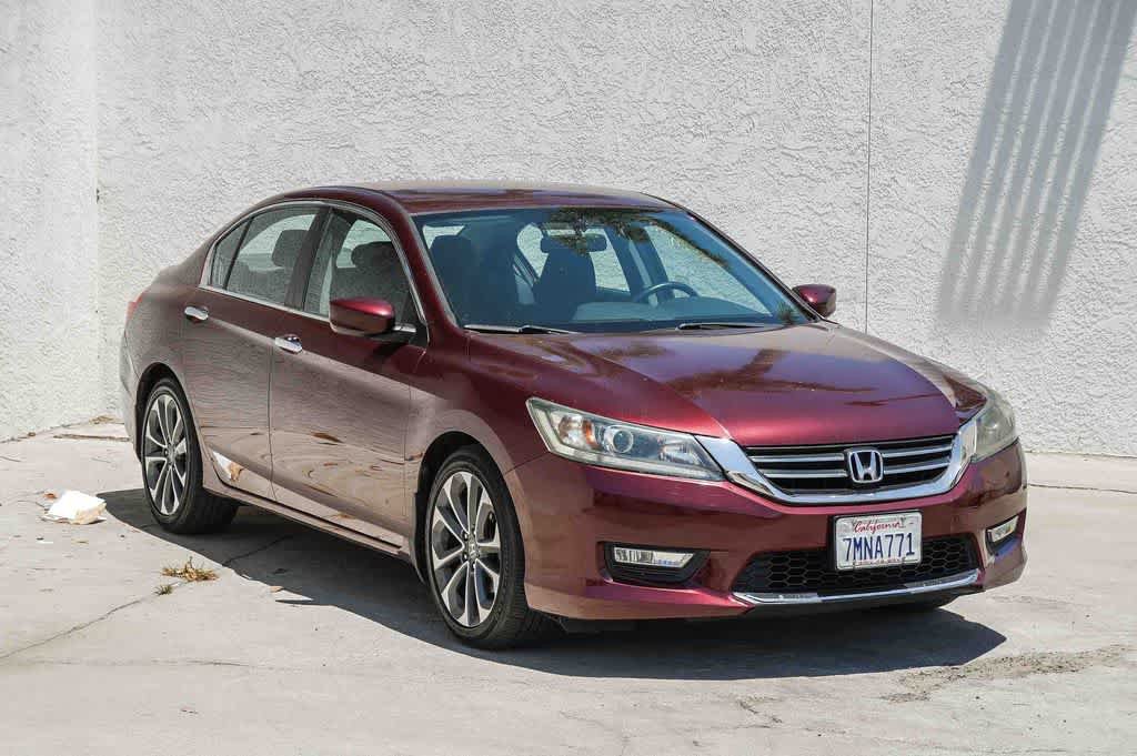 Used 2015 Honda Accord Sport image 3
