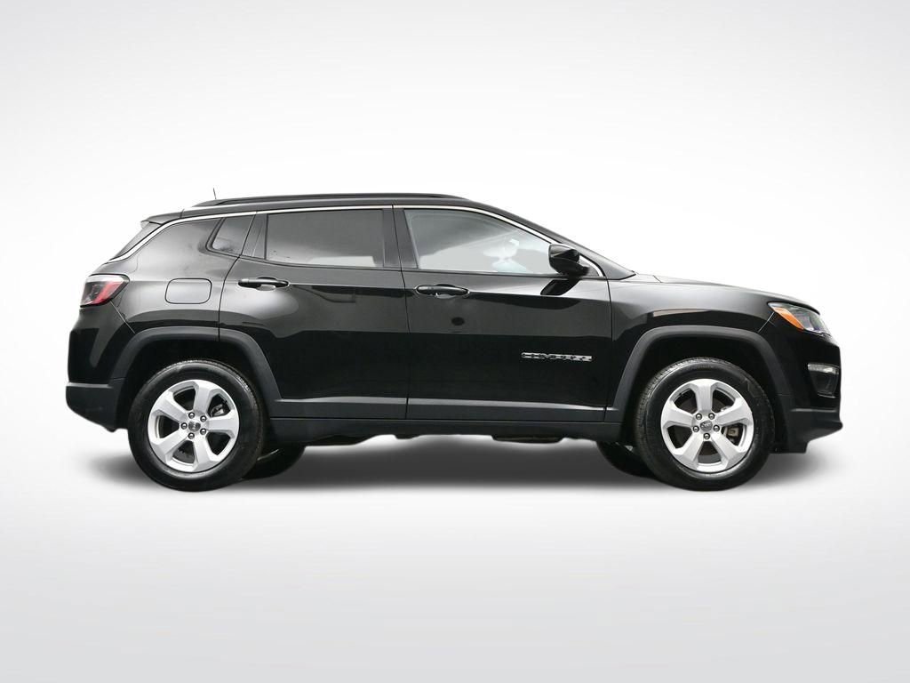 Used 2021 Jeep Compass Latitude image 29