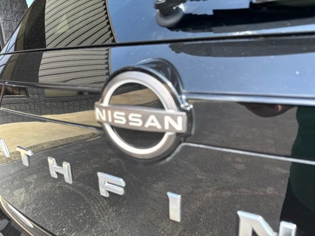Used 2022 Nissan Pathfinder SV AWD/4WD image 30