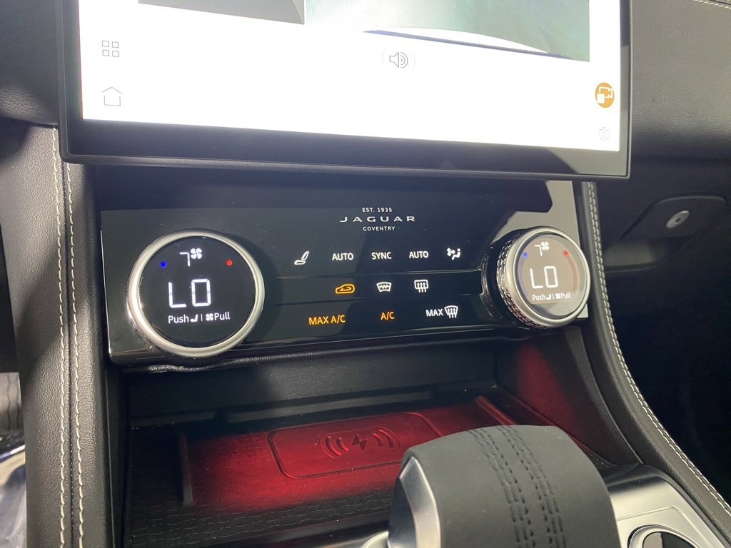 Used 2025 Jaguar F-PACE R-Dynamic S image 17