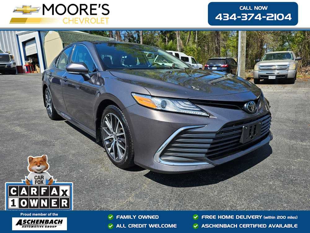 Used 2023 Toyota Camry XLE w/ Cold Weather Package AWD/4WD image 1