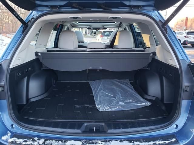 Certified 2023 Subaru Forester Premium w/ Popular Package #1 image 5