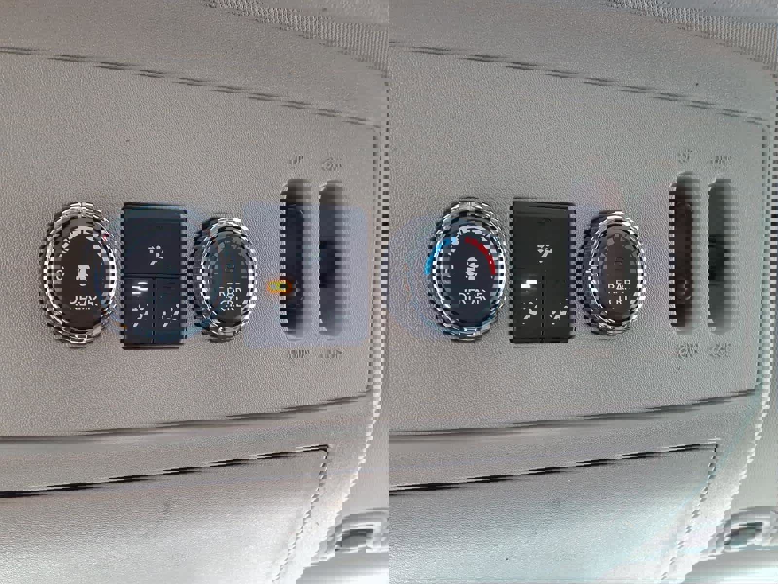 Used 2015 Nissan Armada Platinum w/ 2nd Row Captain Seat Package image 20