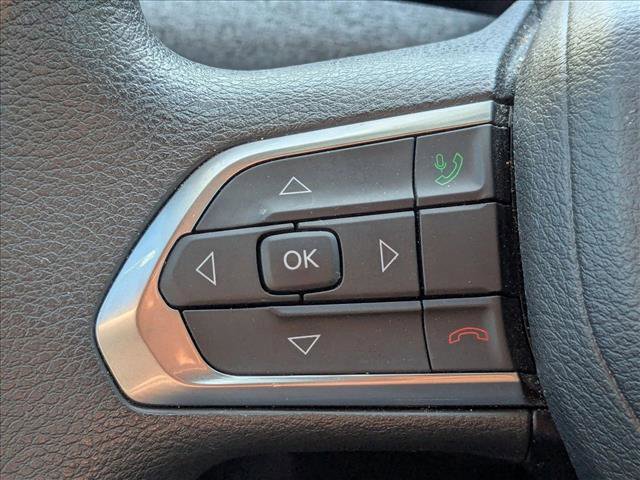 Used 2023 Jeep Compass Sport image 11