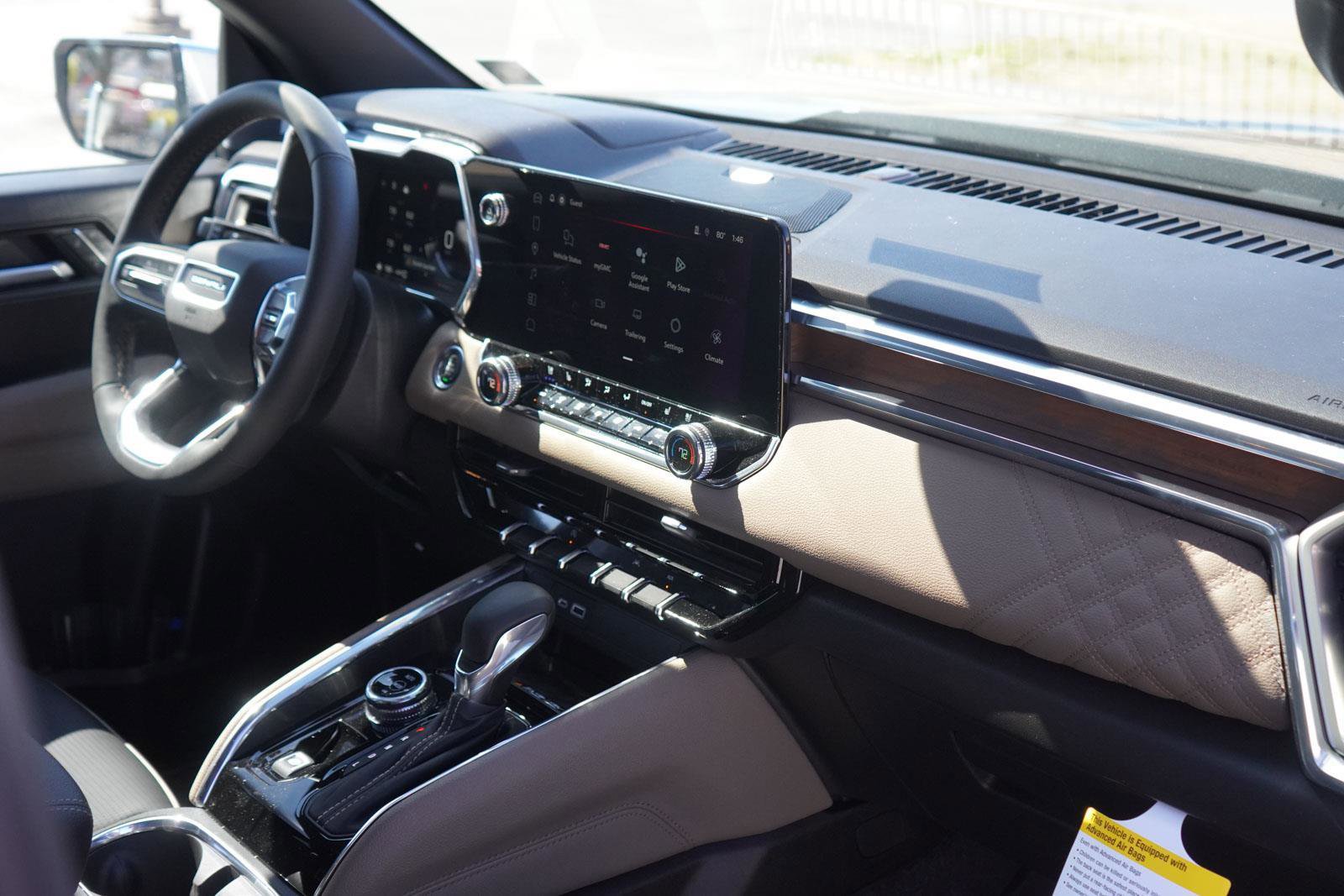 New 2026 GMC Canyon Denali w/ LPO, Denali Black Edition image 27