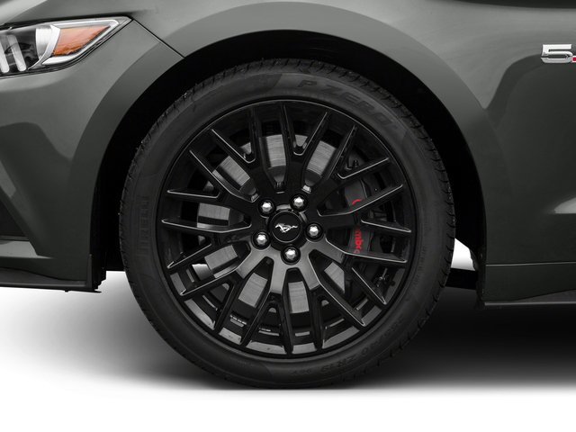 Used 2016 Ford Mustang GT w/ Black Accent Package RWD image 11