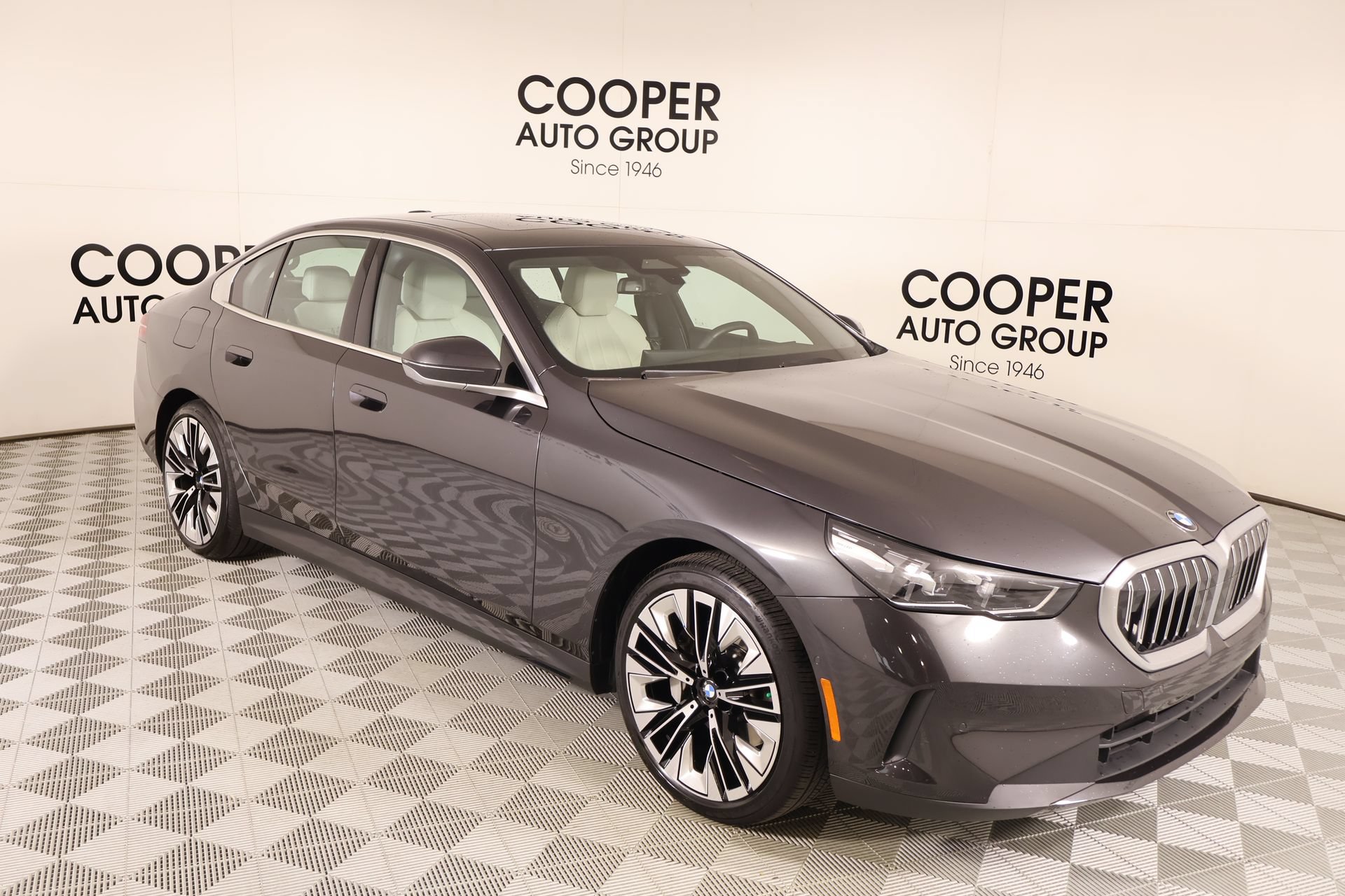 Used 2024 BMW 530i w/ Convenience Package