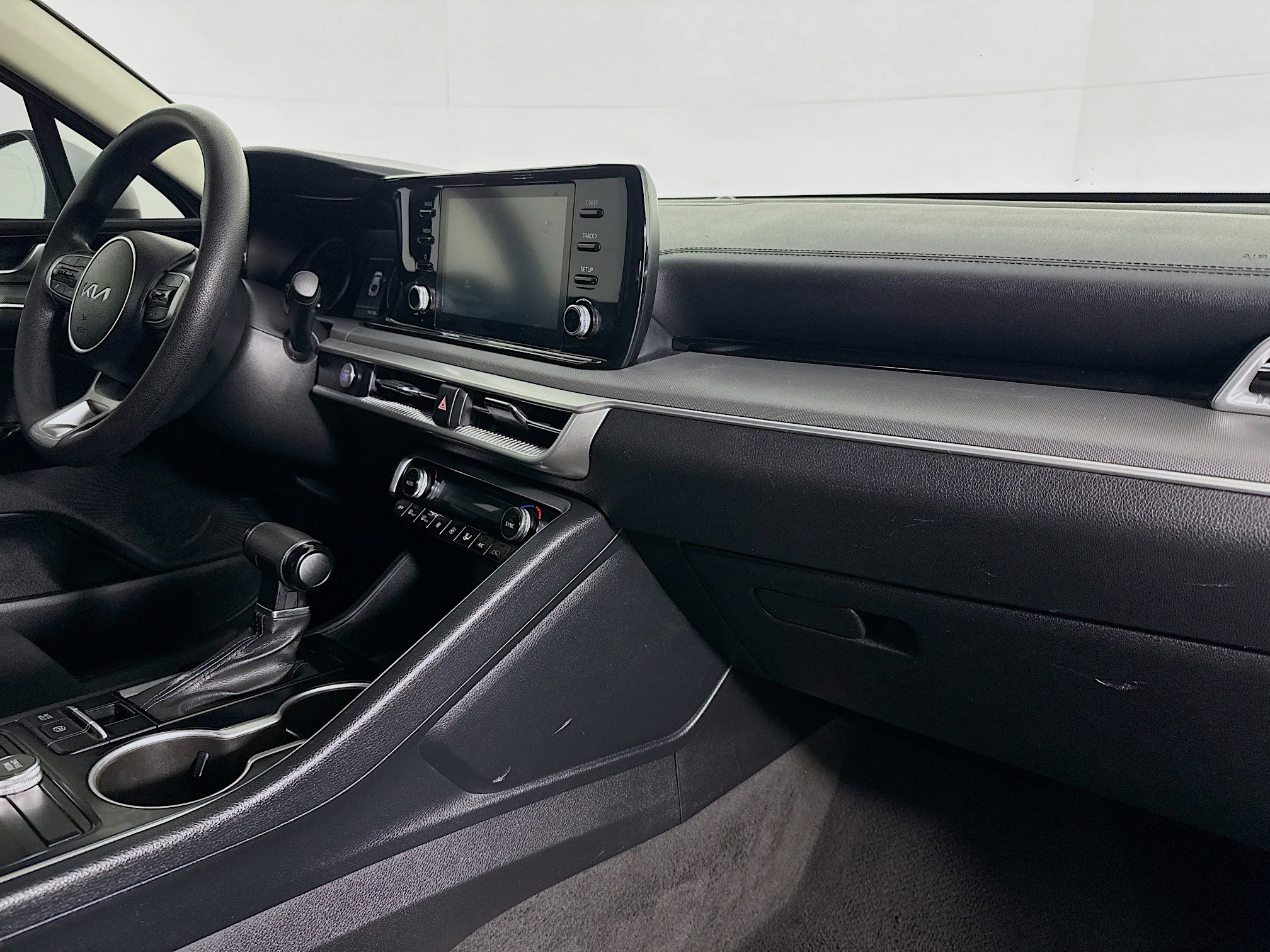 Used 2023 Kia K5 LXS image 29