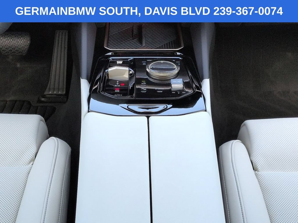 Used 2026 BMW 530i w/ Premium Package RWD image 20
