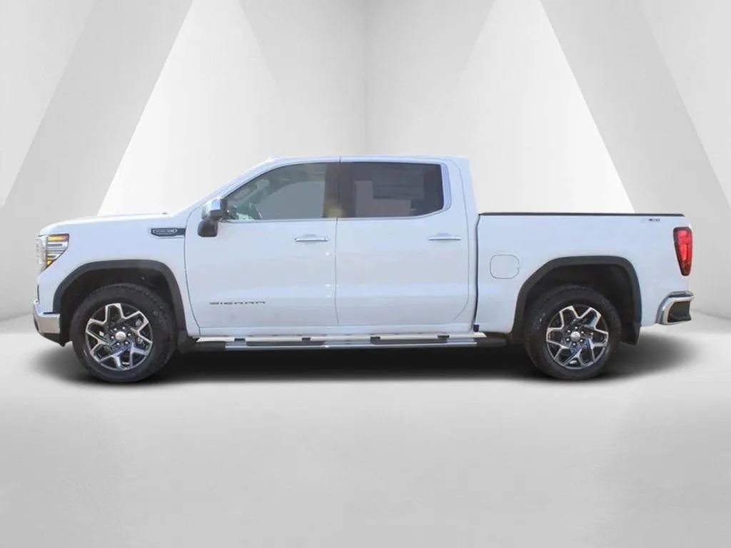 New 2026 GMC Sierra 1500 SLT image 4