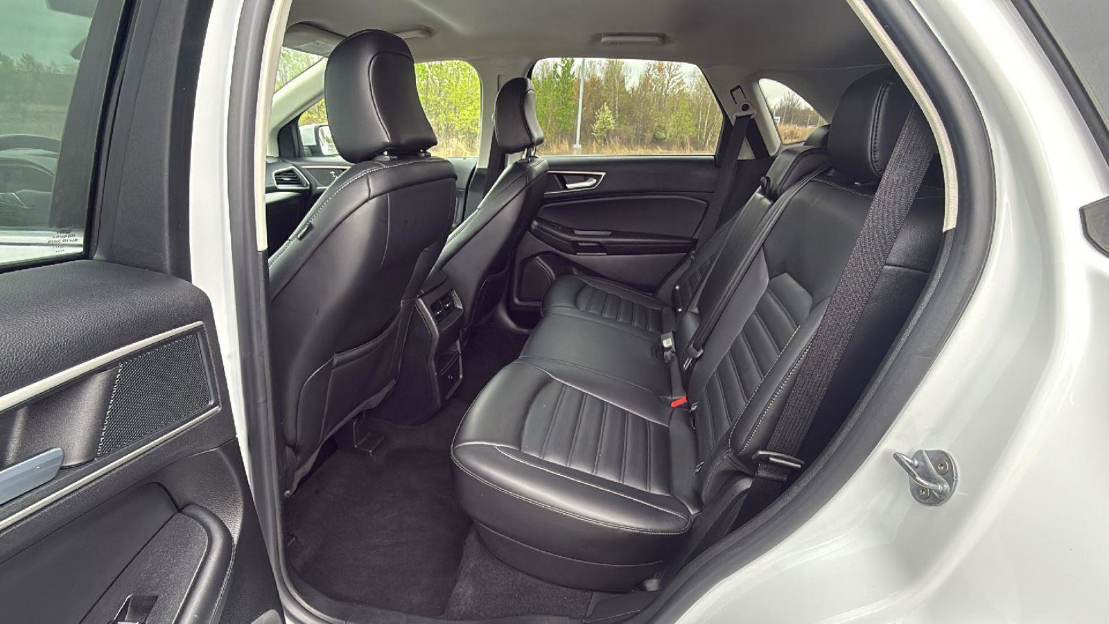 Used 2024 Ford Edge SEL AWD/4WD image 22