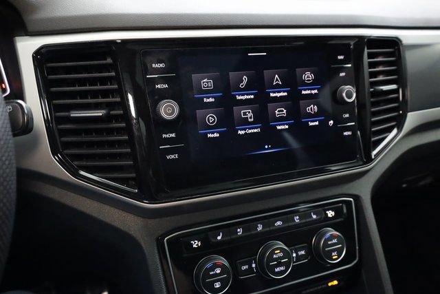 Used 2023 Volkswagen Atlas Cross Sport SEL Premium R-Line image 17