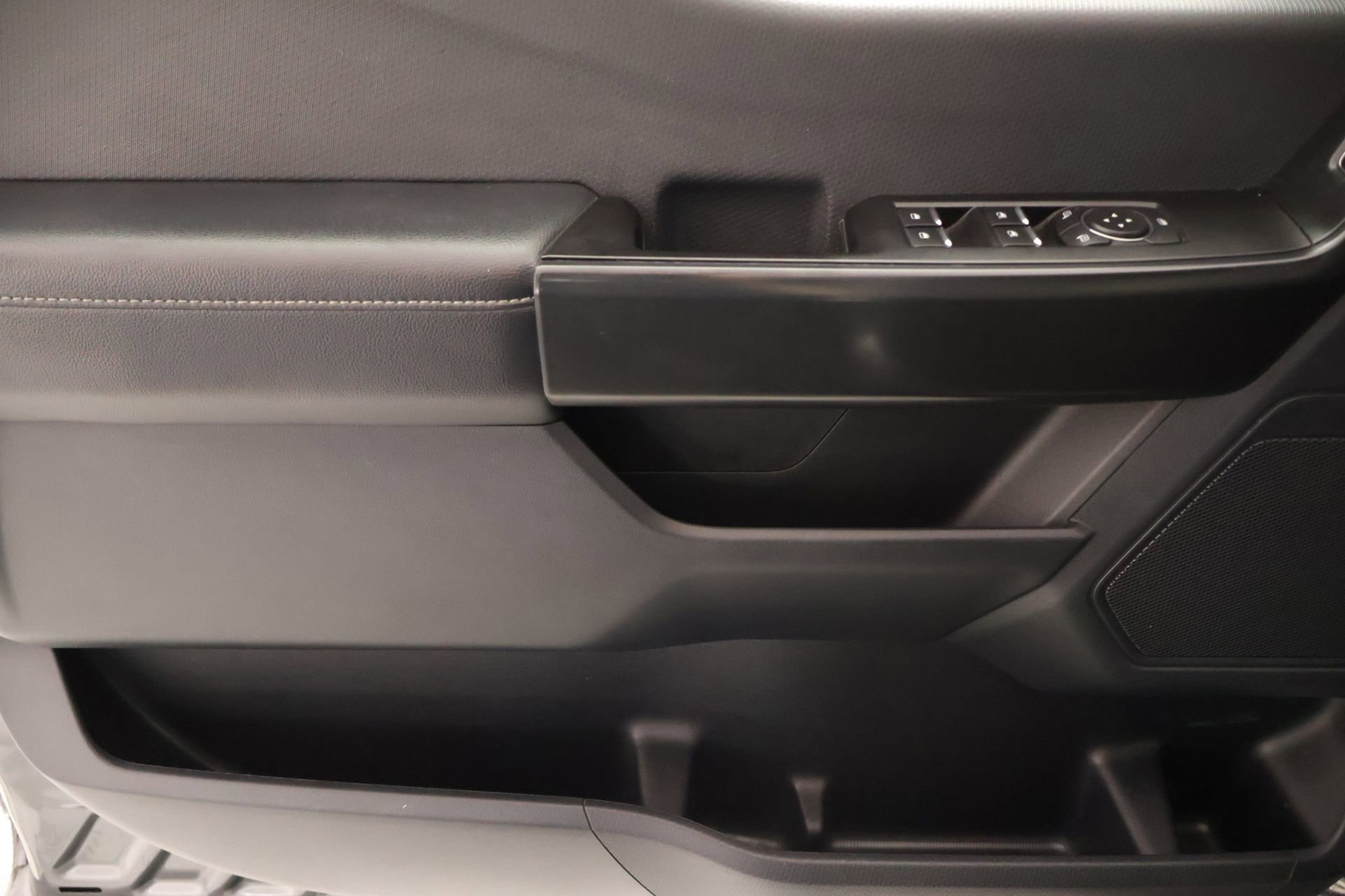 Used 2022 Ford F150 XL w/ STX Black Appearance Package AWD/4WD image 15