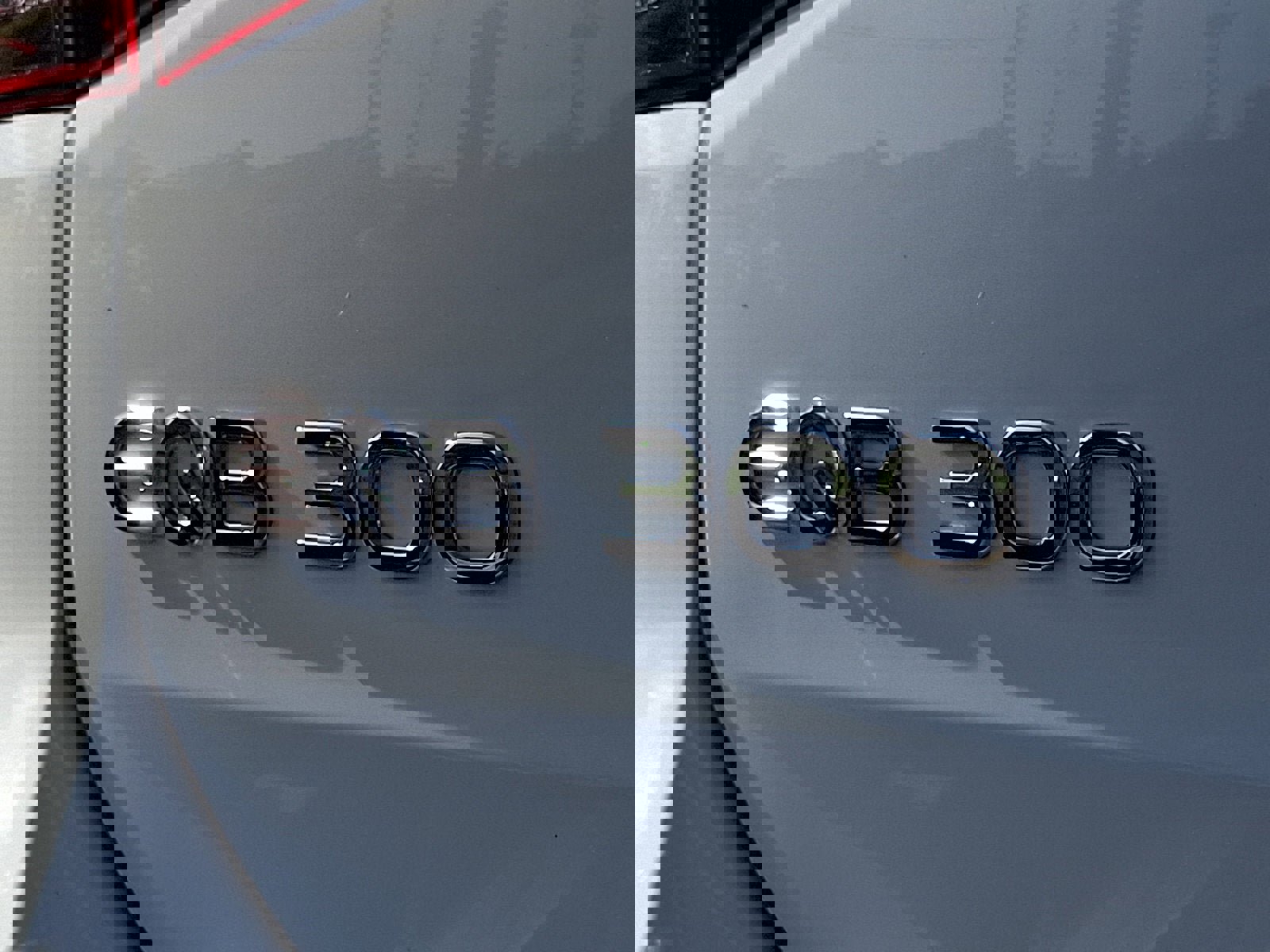 Used 2023 Mercedes-Benz EQB 300 4MATIC image 31