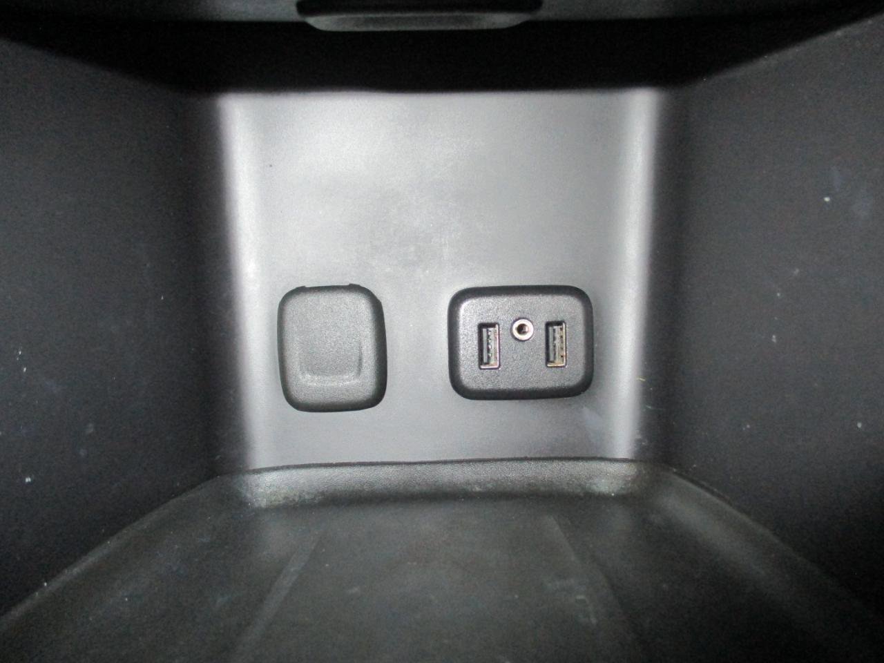 Used 2018 GMC Acadia Denali w/ Technology Package image 30