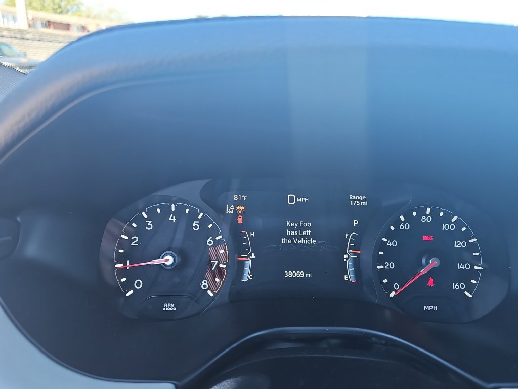 Used 2025 Jeep Compass Limited AWD/4WD image 18