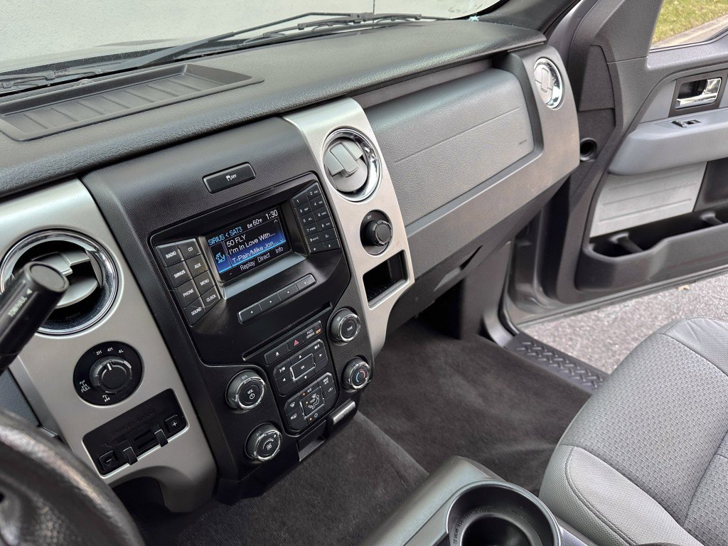 Used 2013 Ford F150 XLT w/ Luxury Equipment Group image 22