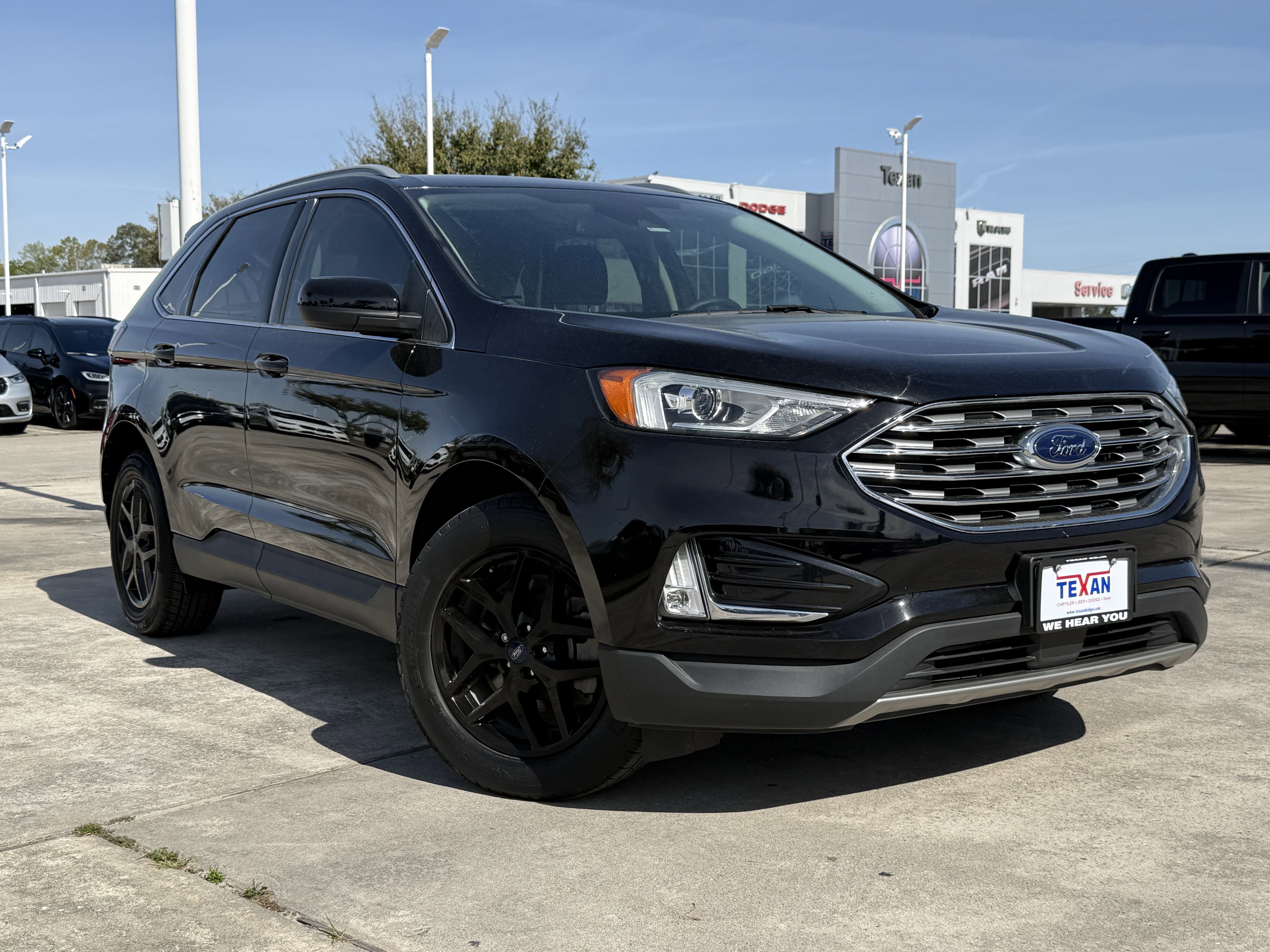 Used 2022 Ford Edge SEL w/ Convenience Package image 2